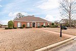 Front view at 516 Towne Lakes Drive in Towne Lakes, Montgomery, AL. Professional photos and tour by Go2REasssistant.com