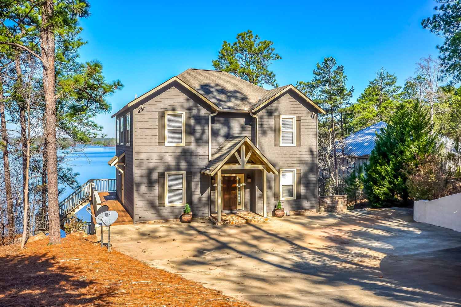 Lake Martin AL waterfront homes for saleThe Harbor539 Harbor View